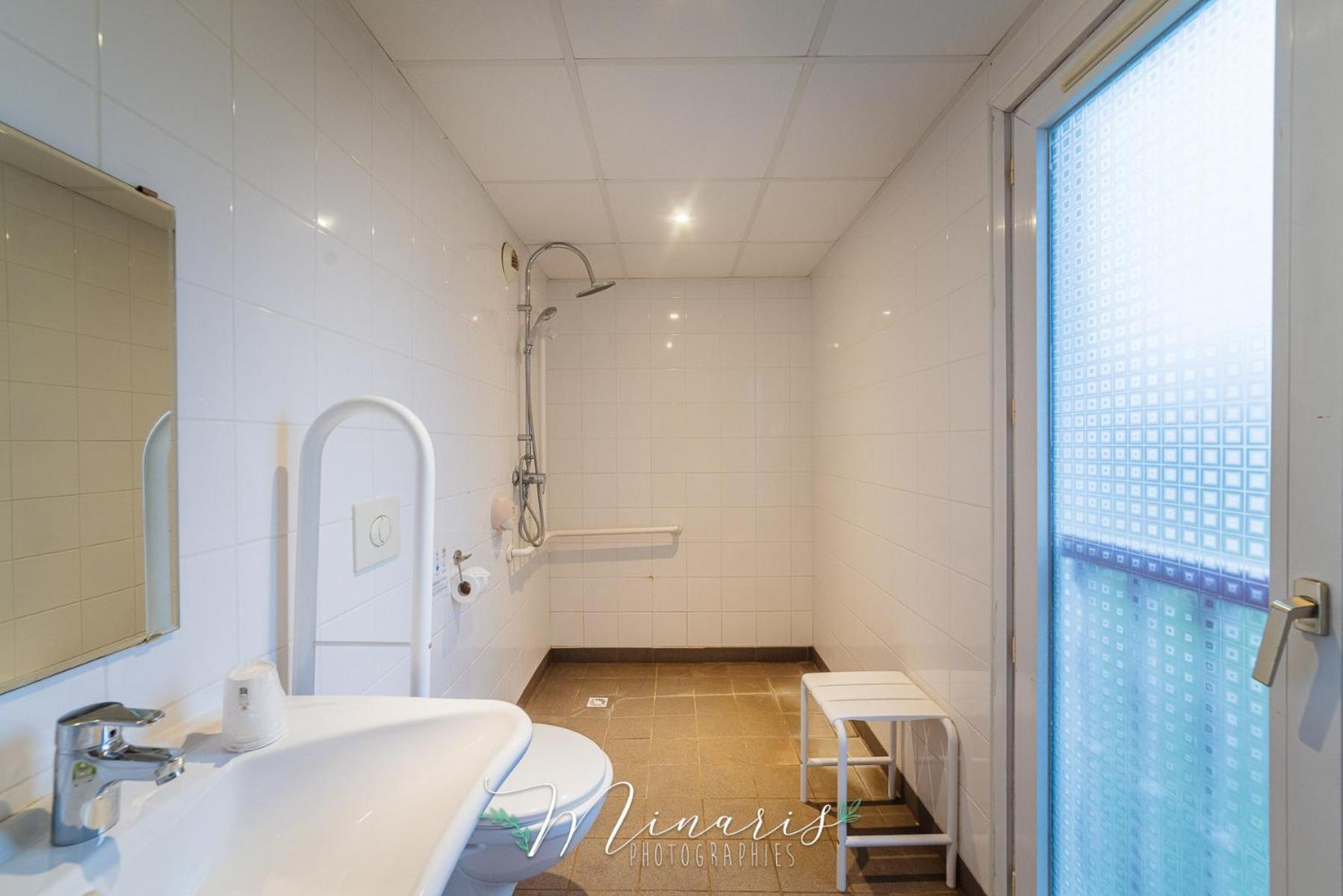 B Troyes Aeroport Hotel 2*